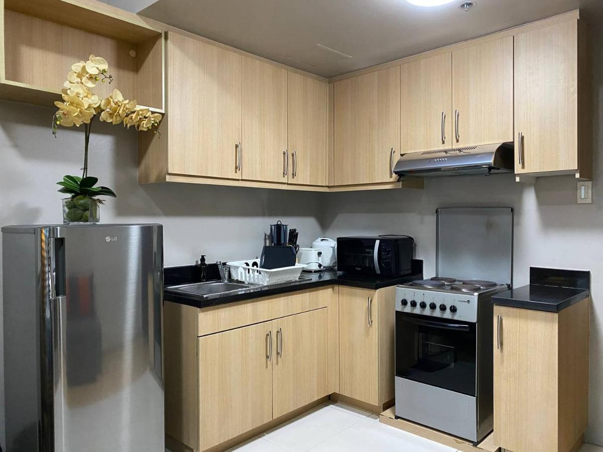 Avant At The Fort By Urban Realty Manila Exteriör bild