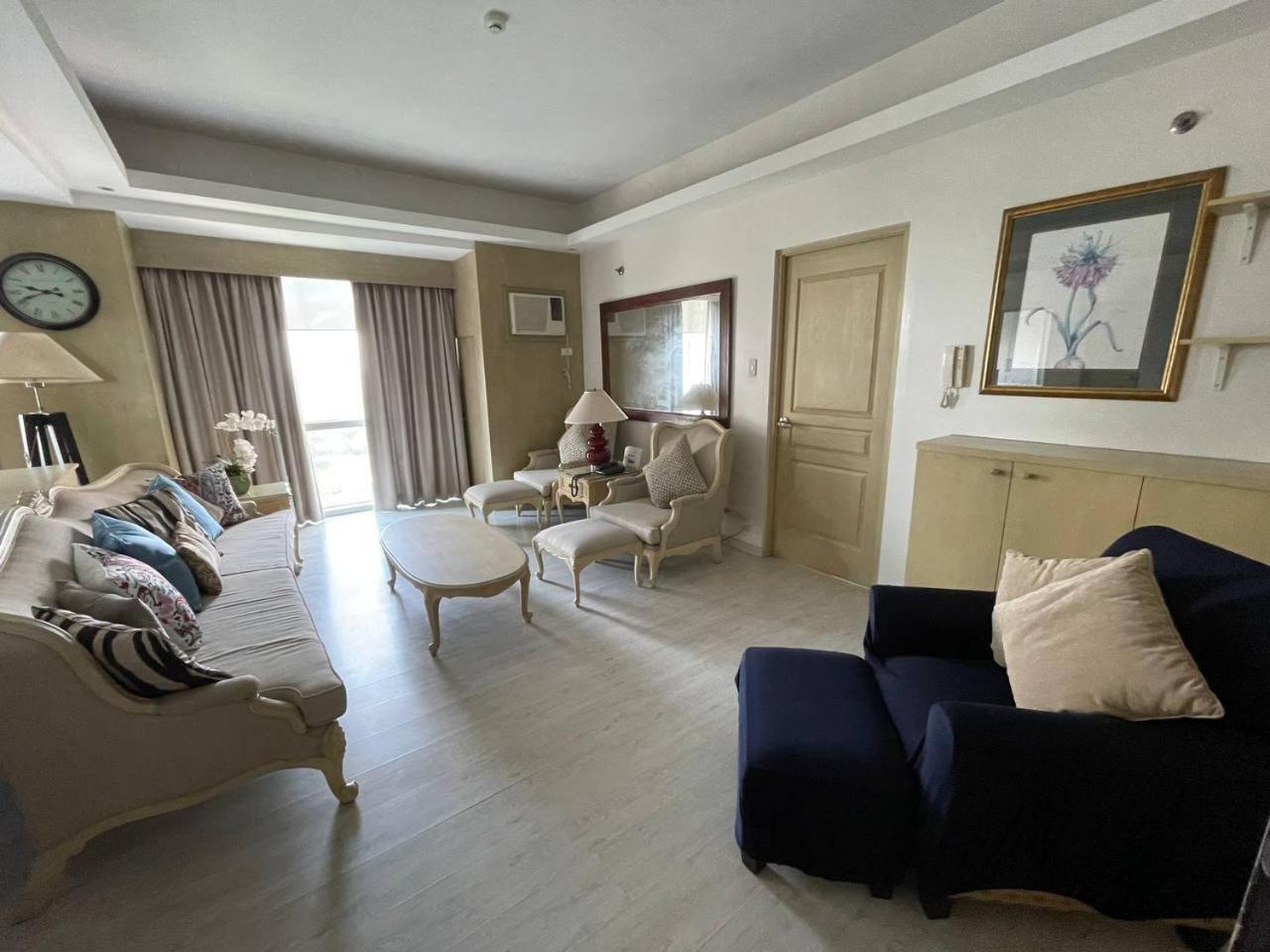 Avant At The Fort By Urban Realty Manila Exteriör bild