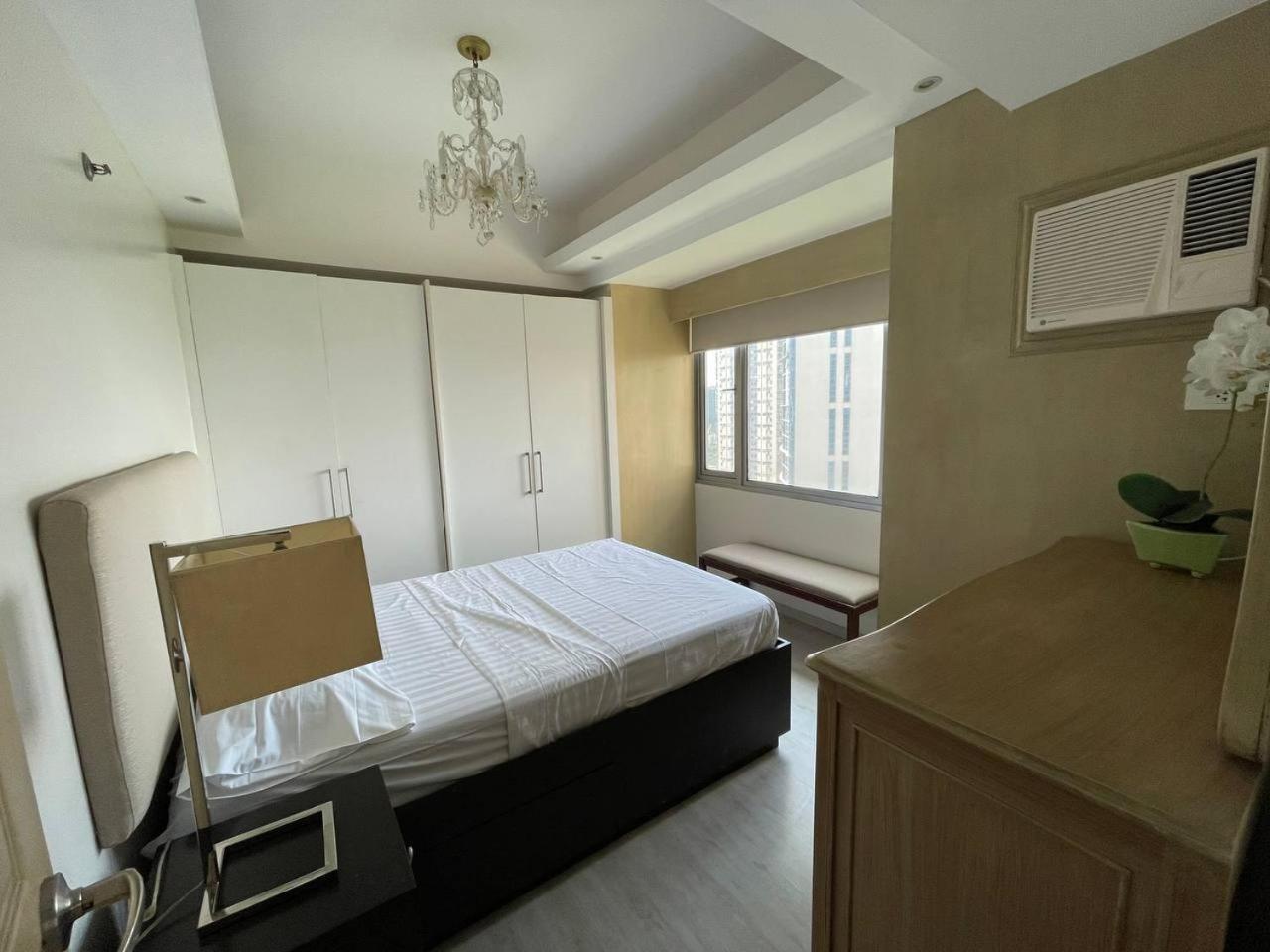 Avant At The Fort By Urban Realty Manila Exteriör bild