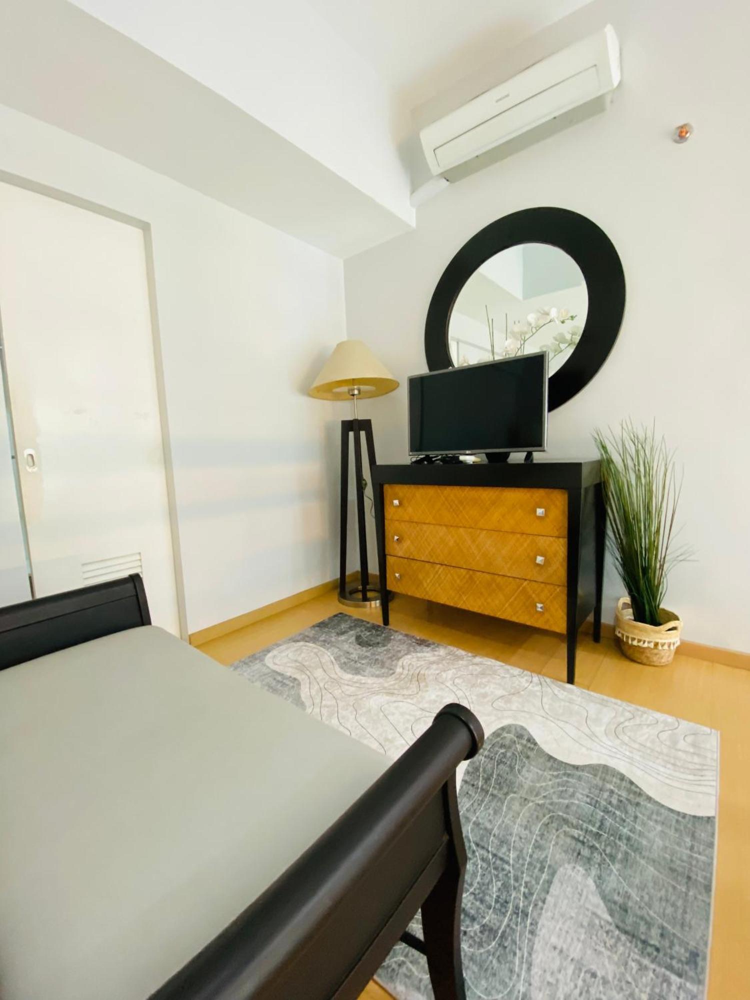 Avant At The Fort By Urban Realty Manila Exteriör bild