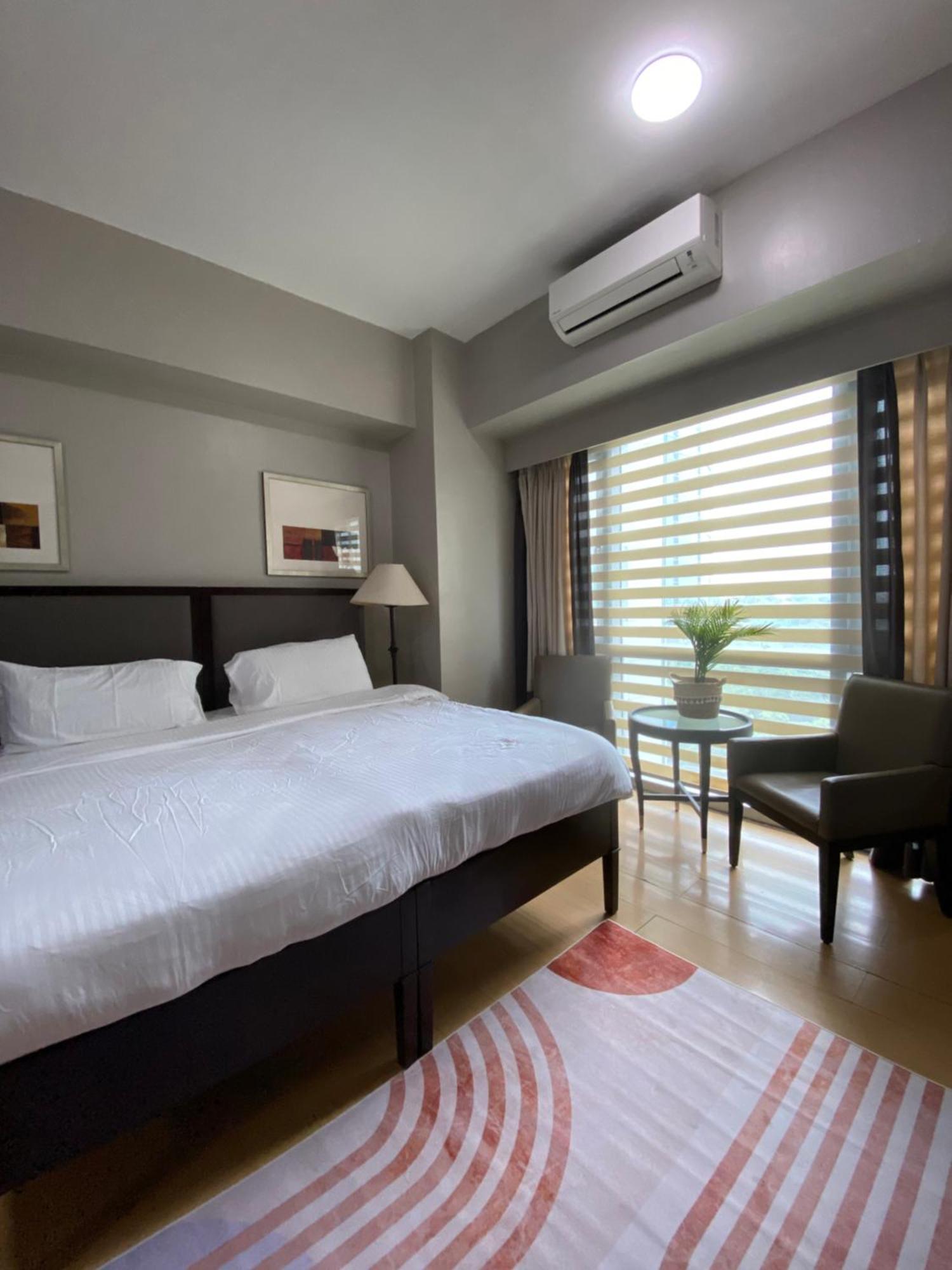 Avant At The Fort By Urban Realty Manila Exteriör bild
