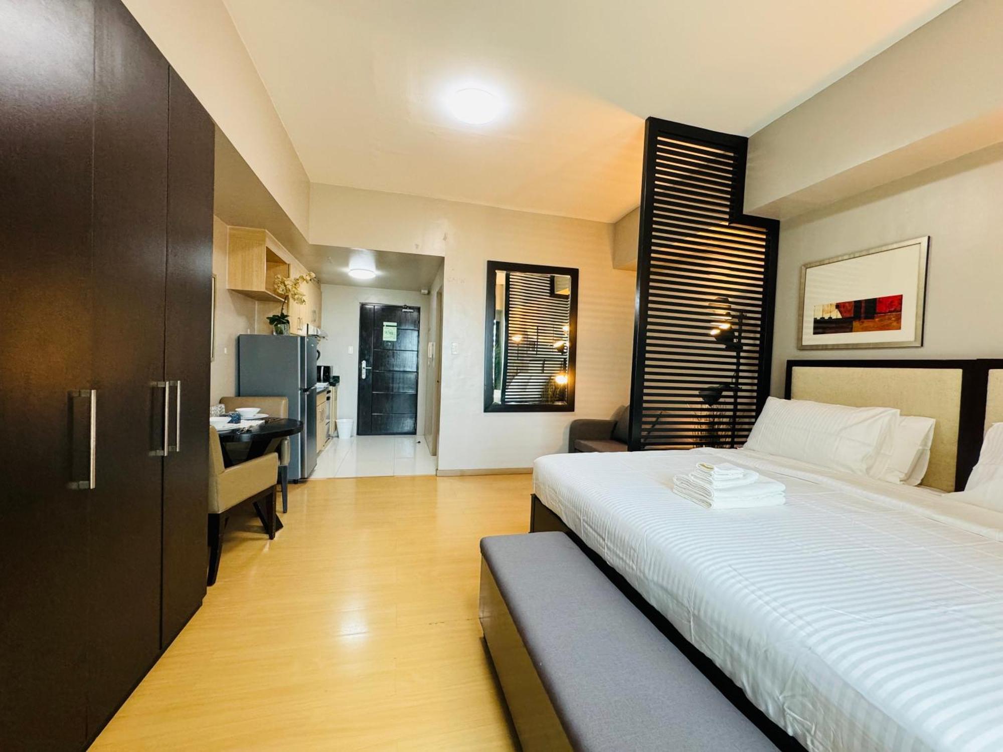 Avant At The Fort By Urban Realty Manila Exteriör bild