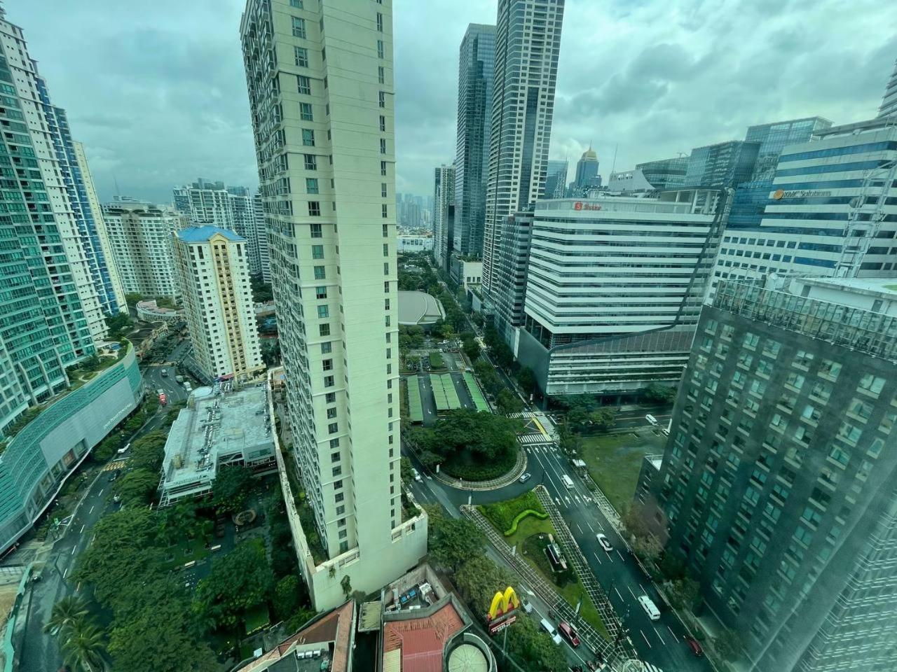 Avant At The Fort By Urban Realty Manila Exteriör bild